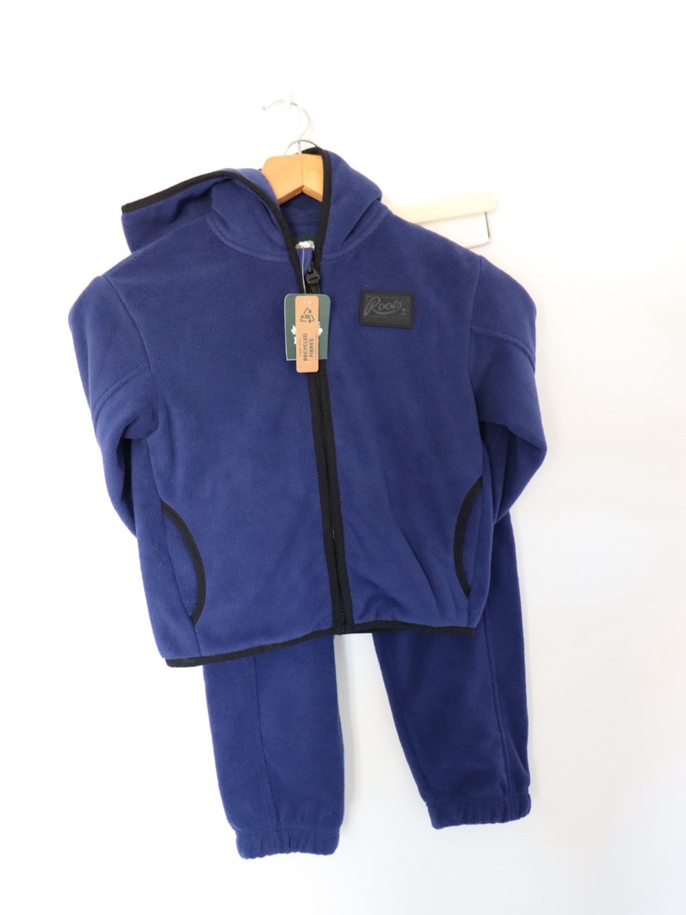 Roots fleece set 4T NWT